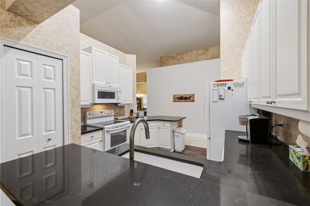 1232 VALLEY CREEK RUN, Winter Park, FL 32792