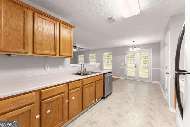 216 Cane Avenue SE, Social Circle, GA 30025