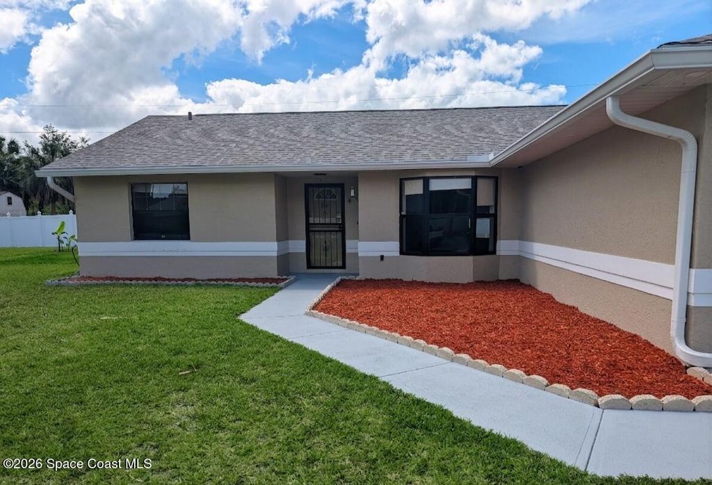 1710 Mahogany Court NW, Palm Bay, FL 32907