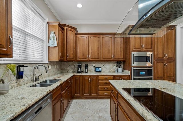 7864 Lake Boulevard, Daphne, AL 36527