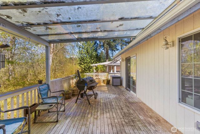 17943 Clear Lake Boulevard SE, Yelm, WA 98597