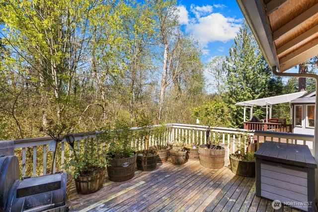 17943 Clear Lake Boulevard SE, Yelm, WA 98597