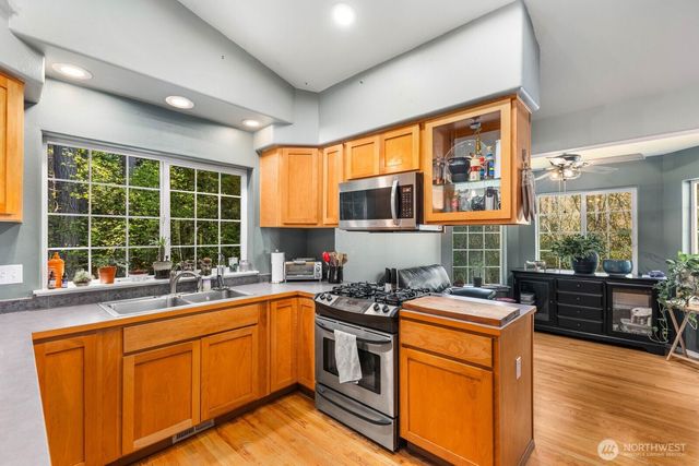 17943 Clear Lake Boulevard SE, Yelm, WA 98597