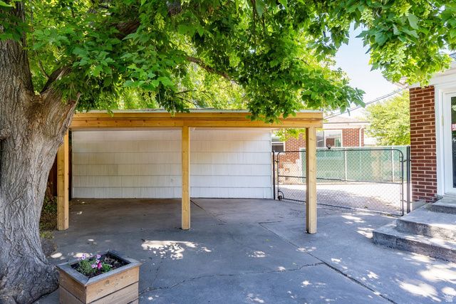 2173 S NOWELL CIR, Salt Lake City, UT 84115