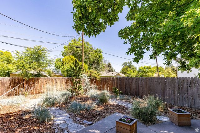 2173 S NOWELL CIR, Salt Lake City, UT 84115