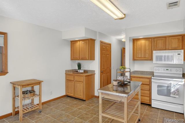 3453 Rhea Road, Ann Arbor, MI 48103