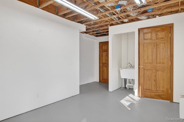 3453 Rhea Road, Ann Arbor, MI 48103