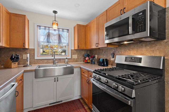 111 N GENEVA AVENUE, Sturgeon Bay, WI 54235