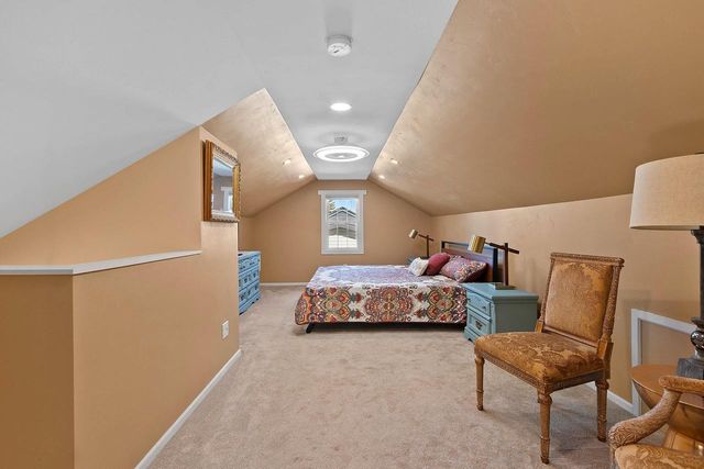 111 N GENEVA AVENUE, Sturgeon Bay, WI 54235