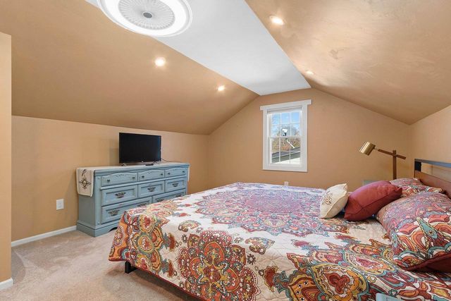 111 N GENEVA AVENUE, Sturgeon Bay, WI 54235