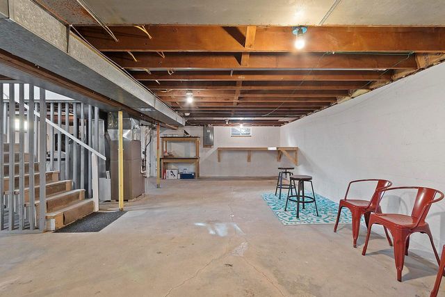 111 N GENEVA AVENUE, Sturgeon Bay, WI 54235