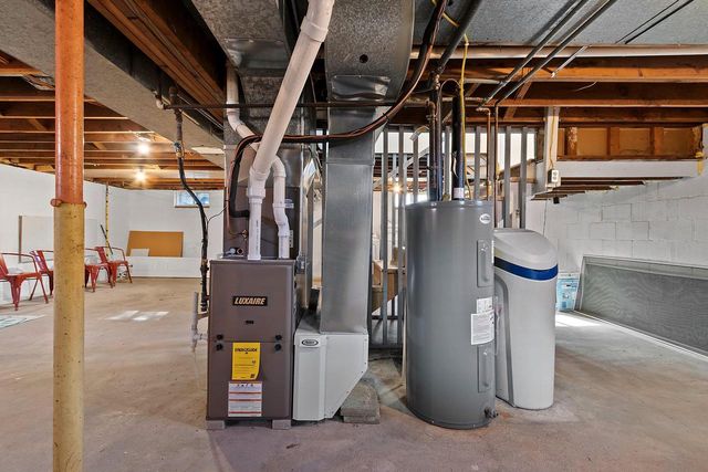 111 N GENEVA AVENUE, Sturgeon Bay, WI 54235