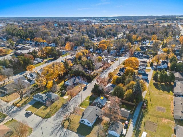 111 N GENEVA AVENUE, Sturgeon Bay, WI 54235