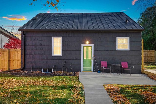 111 N GENEVA AVENUE, Sturgeon Bay, WI 54235