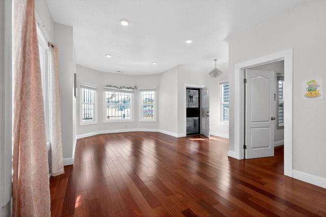 1539 International Boulevard, Oakland, CA 94606