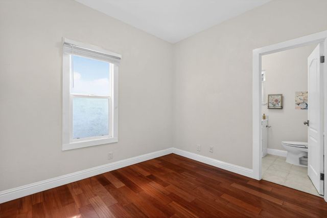 1539 International Boulevard, Oakland, CA 94606