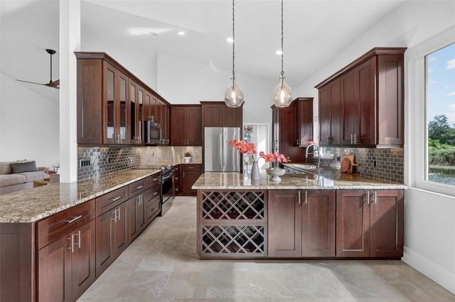 4237 PALACIO DRIVE, Sarasota, FL 34238