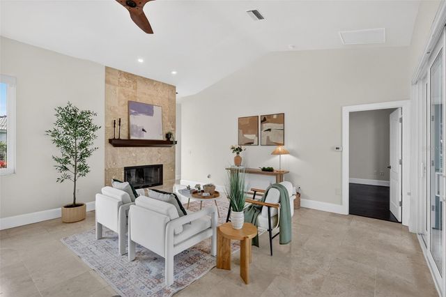 4237 PALACIO DRIVE, Sarasota, FL 34238