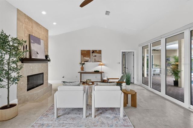 4237 PALACIO DRIVE, Sarasota, FL 34238