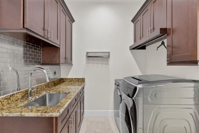 4237 PALACIO DRIVE, Sarasota, FL 34238