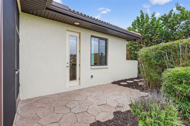 4237 PALACIO DRIVE, Sarasota, FL 34238