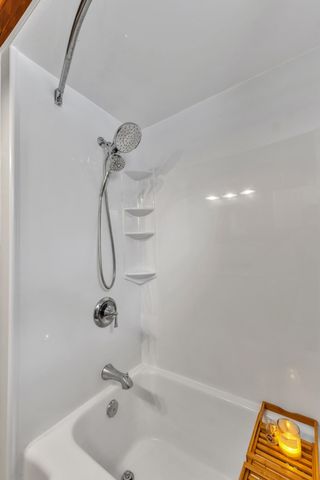 15106 White Avenue, Allen Park City, MI 48101