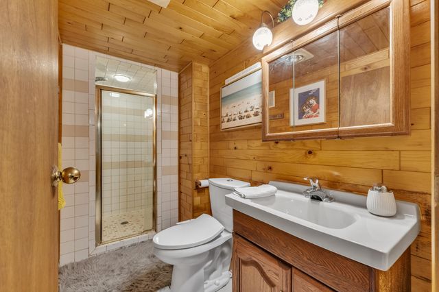 15106 White Avenue, Allen Park City, MI 48101