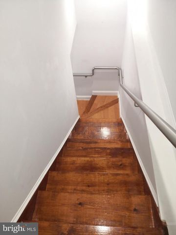 1008 GREEN ST, Philadelphia, PA 19123