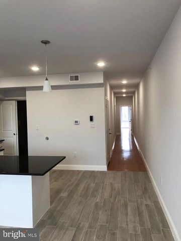 1008 GREEN ST, Philadelphia, PA 19123