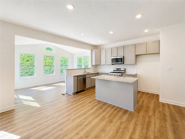 415 Pemberley Ct, Peters Twp, PA 15367