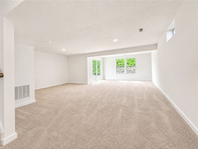 415 Pemberley Ct, Peters Twp, PA 15367