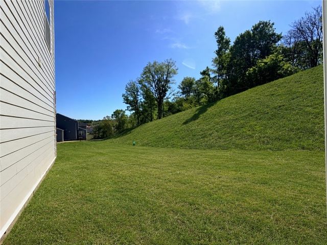 415 Pemberley Ct, Peters Twp, PA 15367