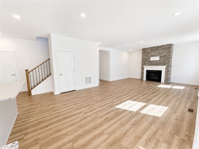 415 Pemberley Ct, Peters Twp, PA 15367