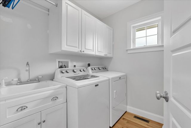 20 Saltwater Circle, Mashpee, MA 02649