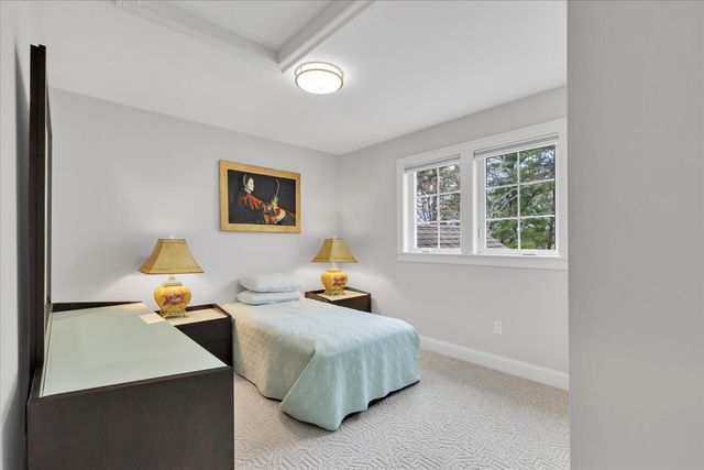 20 Saltwater Circle, Mashpee, MA 02649