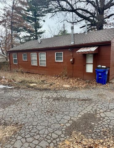 7001 Raytown Road, Raytown, MO 64133