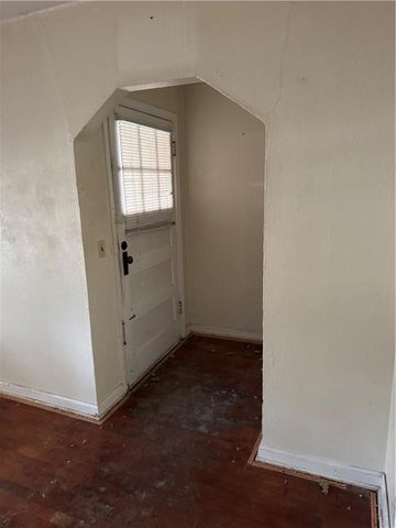 7001 Raytown Road, Raytown, MO 64133