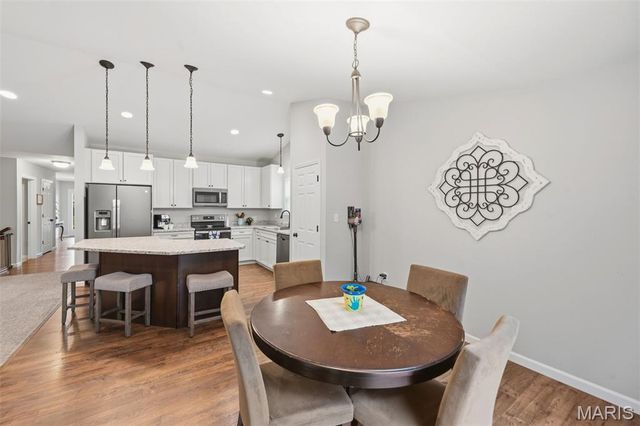 518 Brookside Forest Court, O'fallon, MO 63366