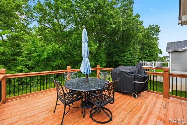 518 Brookside Forest Court, O'fallon, MO 63366