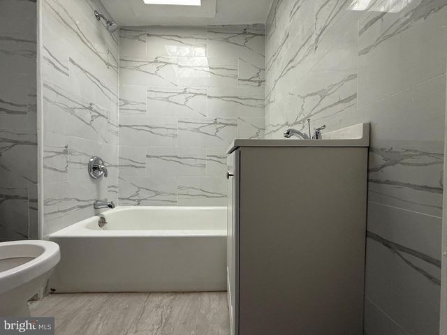 1811 N REESE ST, Philadelphia, PA 19122
