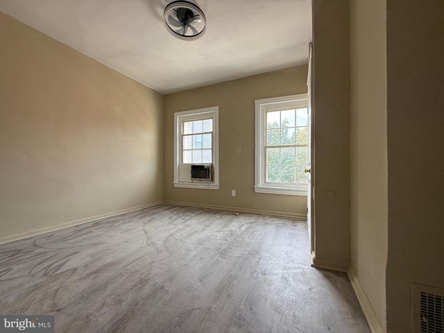 1811 N REESE ST, Philadelphia, PA 19122