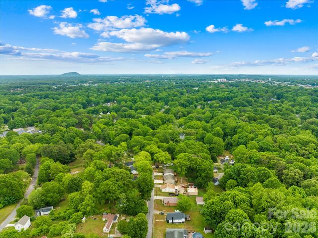 1509 Collinston Drive, Gastonia, NC 28052