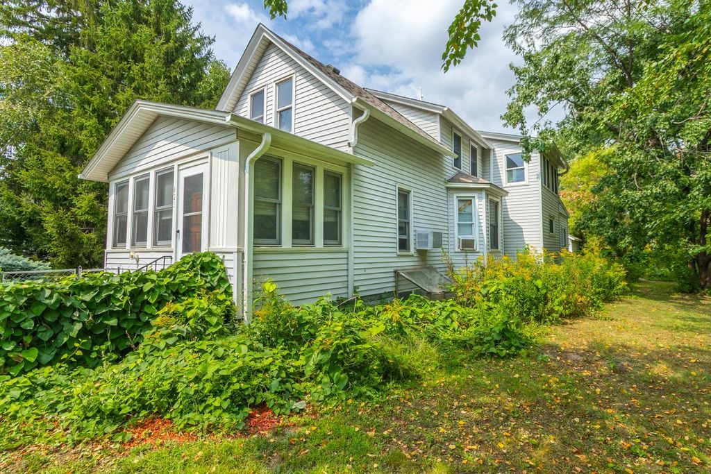 823 Englewood Avenue, Saint Paul, MN 55104 — exterior