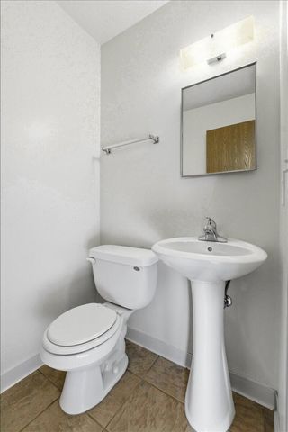 4009 TWIN CITY Drive, Council Bluffs, IA 51501