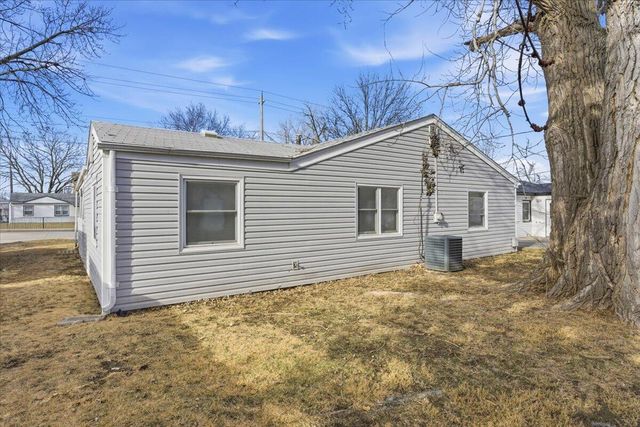 4009 TWIN CITY Drive, Council Bluffs, IA 51501