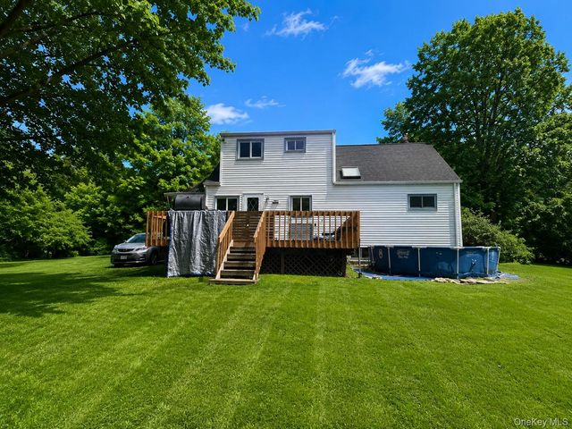 1 Hilltop Road, New City, NY 10956