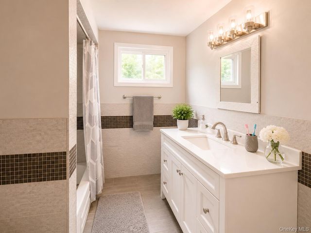 1 Hilltop Road, New City, NY 10956