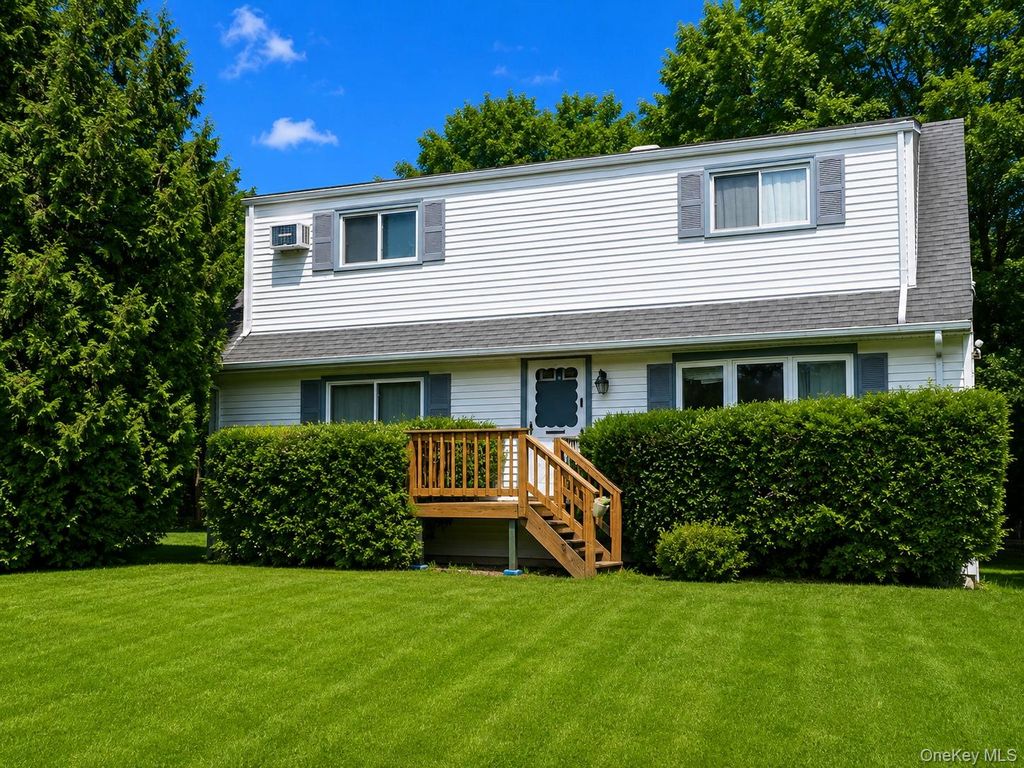 1 Hilltop Road, New City, NY 10956