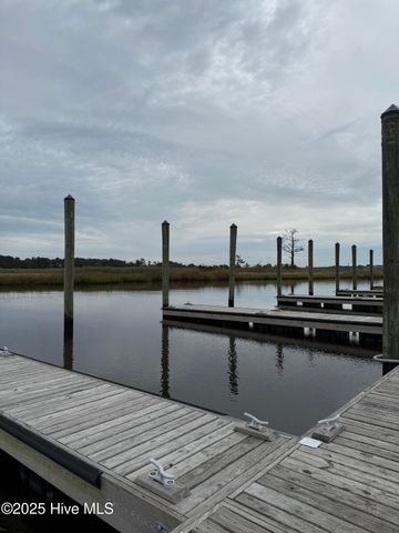 1511 Riverview Terrace, Wilmington, NC 28401