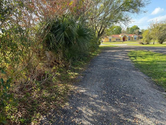 2923 N STEWART STREET, Kissimmee, FL 34746